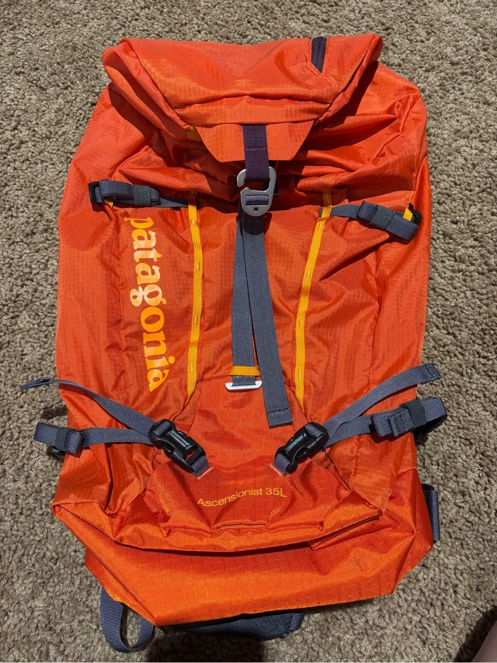 Patagonia Ascensionist 35
